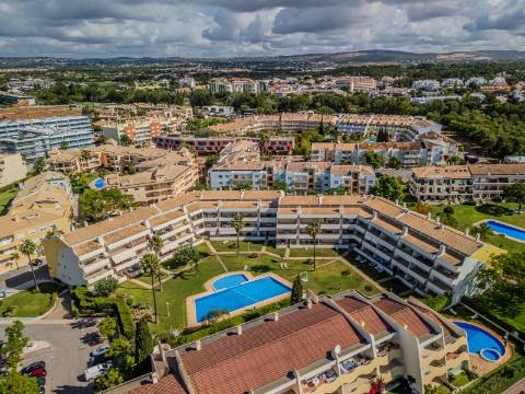 Vilamoura - T3 perto da Marina em condomínio com Piscina