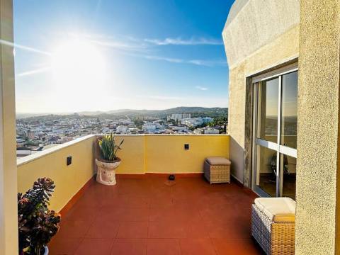 Loulé - Apartamento de 2 quartos à Venda