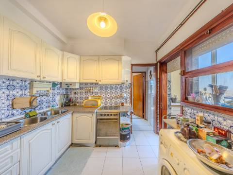 FARO - Apartamento T5 com VISTA MAR