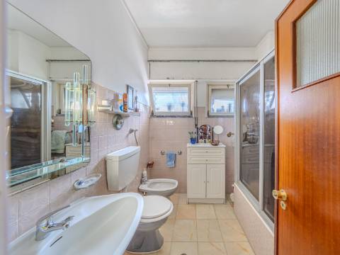 FARO - Apartamento T5 com VISTA MAR