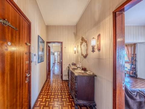 FARO - Apartamento T5 com VISTA MAR
