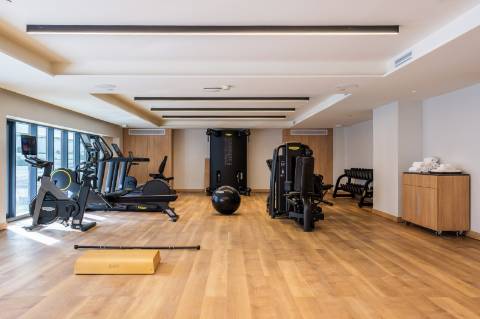 Apartamento T3 | Vista frontal de Rio | Parque das Nações