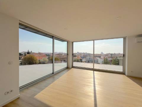 Apartamento T4 | Conforto e Lazer a um Passo da Praia | Espinho