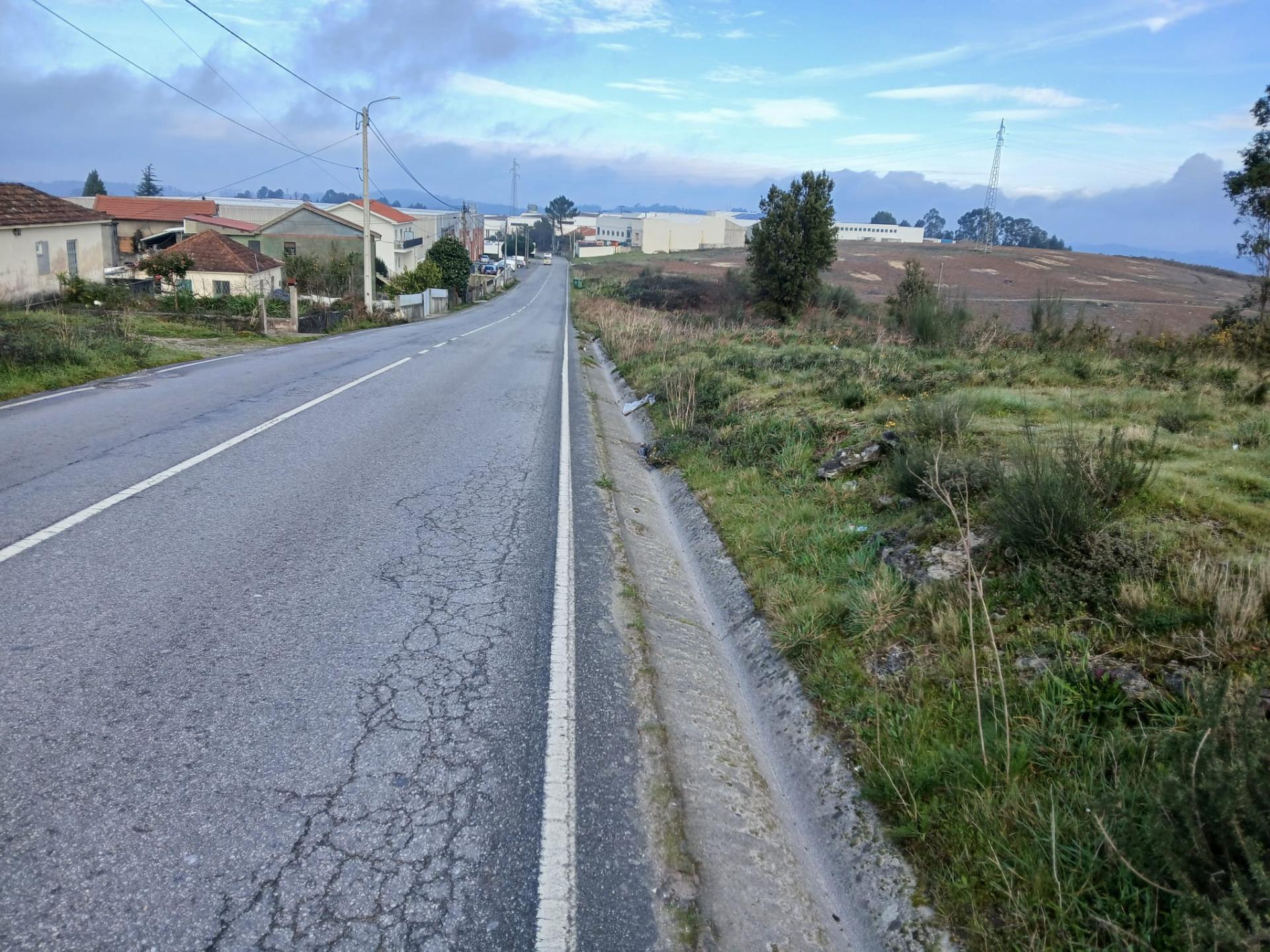 Terreno Industrial (95.656 m²) em Localização Estratégica em Lousada
