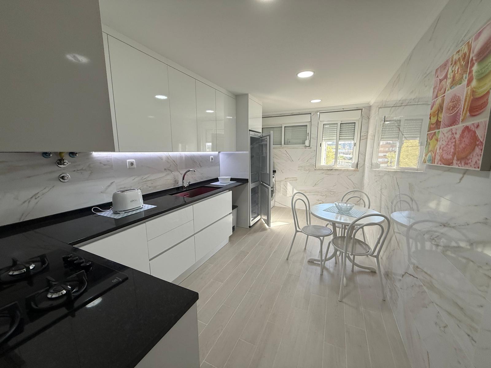 Apartamento T2 | Garagem | Lisboa