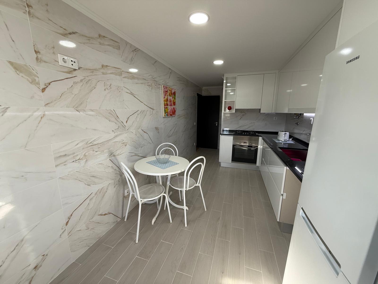 Apartamento T2 | Garagem | Lisboa