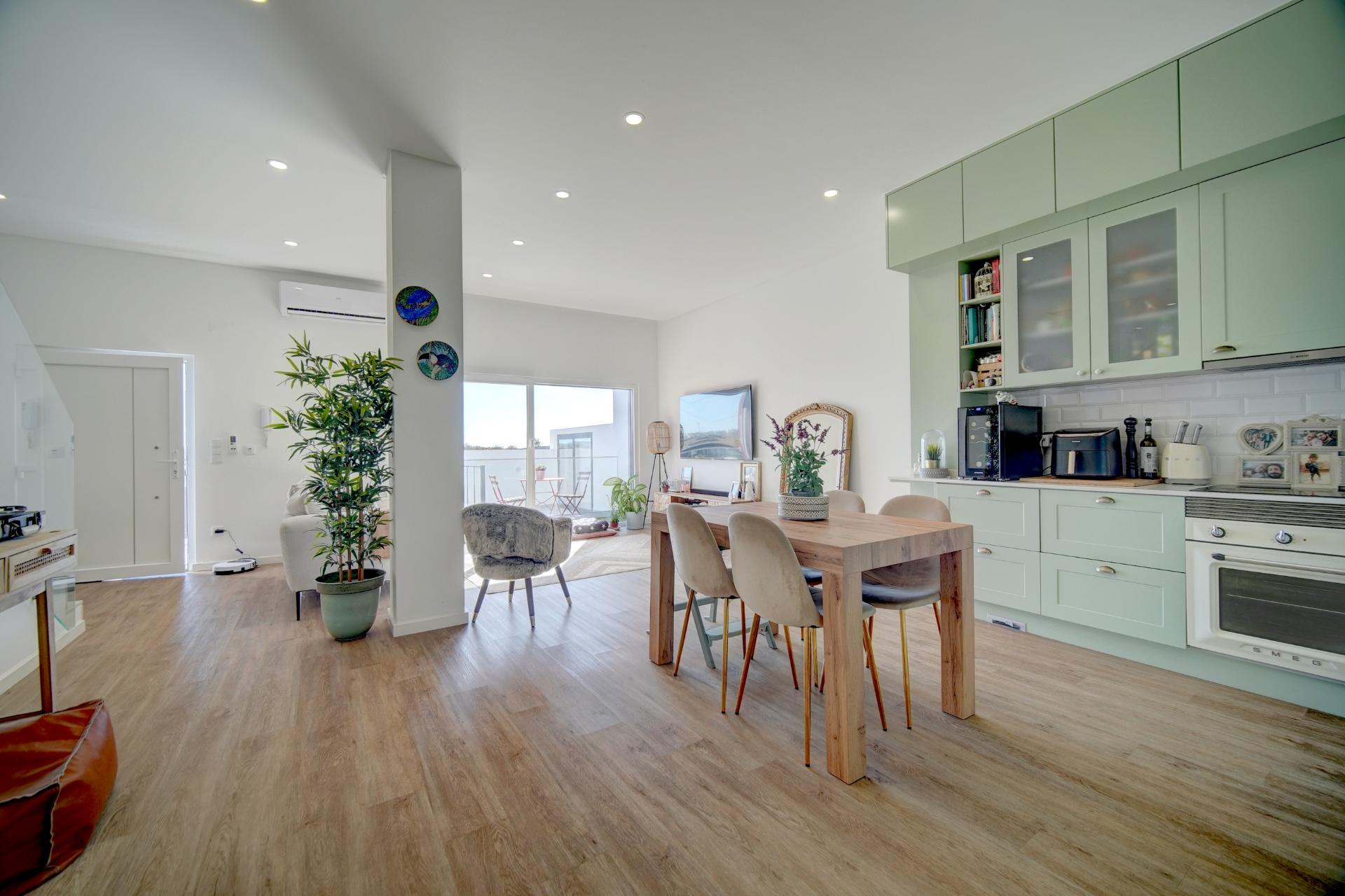 Moradia T4 |Jardim | Garagem | Ericeira