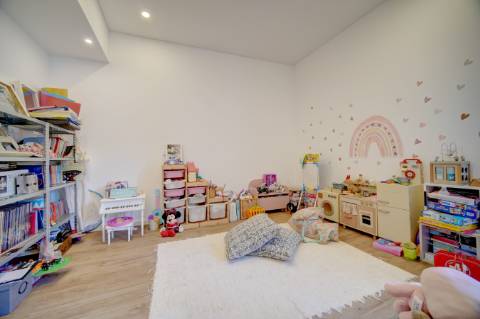 Moradia T4 |Jardim | Garagem | Ericeira