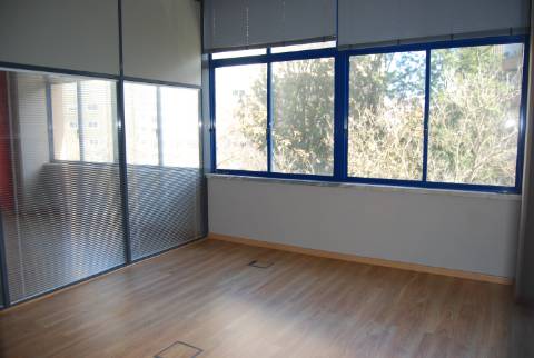 ESCRITÓRIO PREMIUM 315 m² | SEGURANÇA 24H | ALGÉS