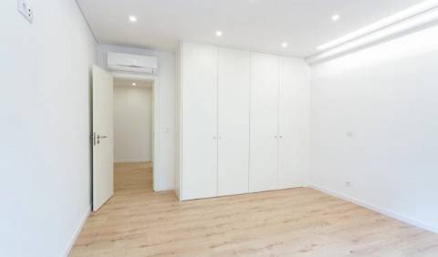 T2 A ESTREAR COM TERRAÇO ! LISBOA