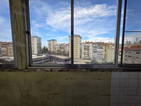 Apartamento T2 | Benfica