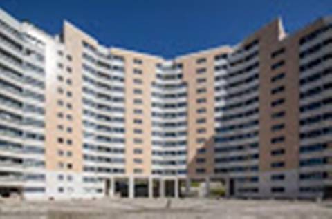 Apartamento T2| Jardins de Campolide | Piscina e Jardim