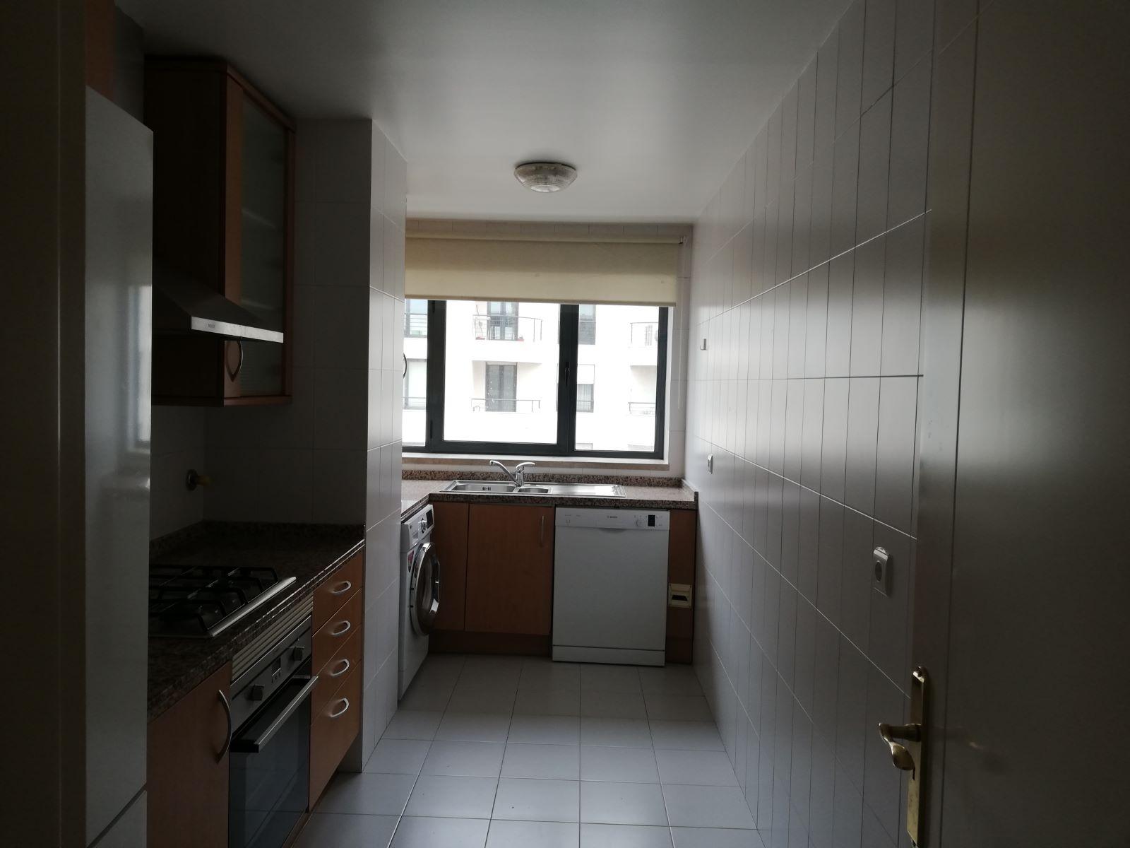 Apartamento T2| Jardins de Campolide | Piscina e Jardim