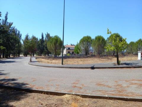 Construa a sua moradia com vista para o Tejo lote de 540 m² em Constância