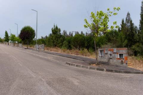 Construa a sua moradia com vista para o Tejo lote de 369 m² em Constância