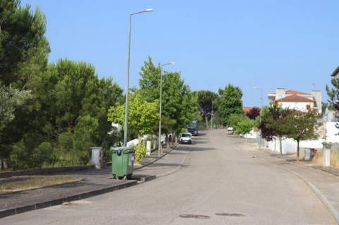 Construa a sua moradia com vista para o Tejo lote de 642 m² em Constância