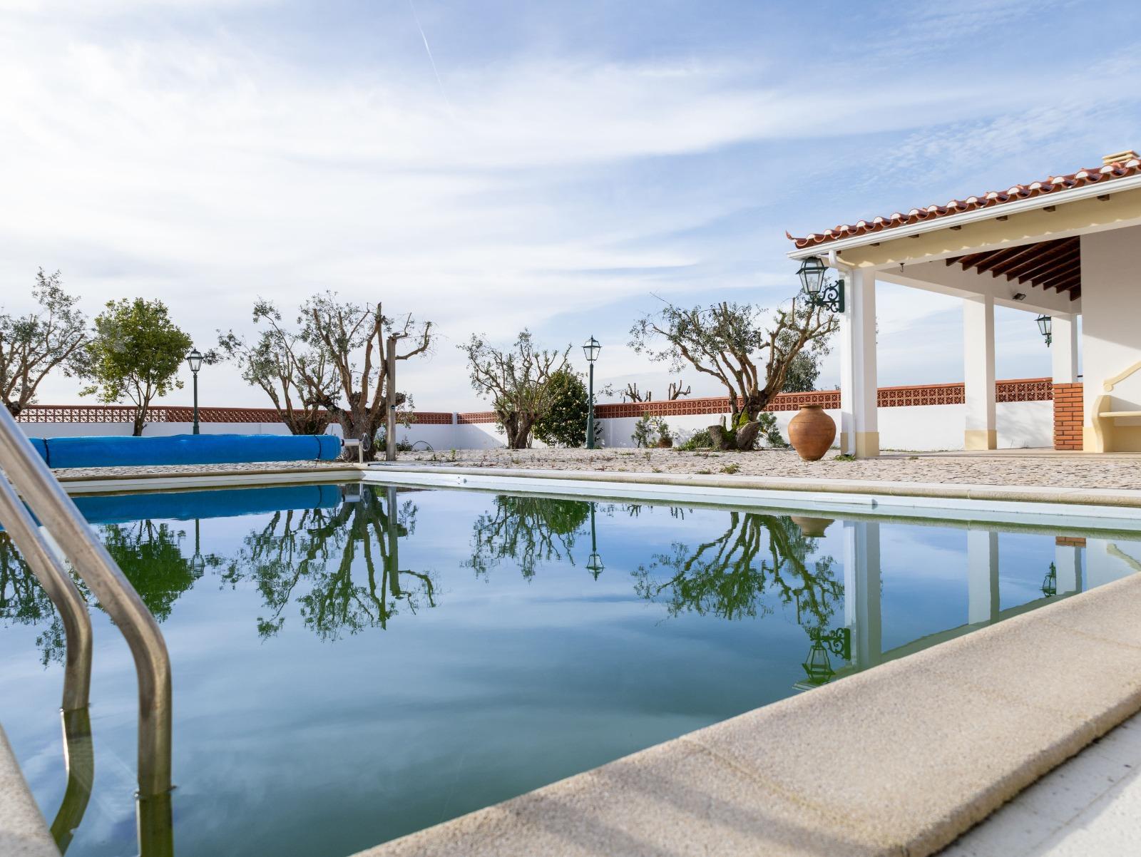 Moradia T6 | Jardim | Piscina | Lourinha