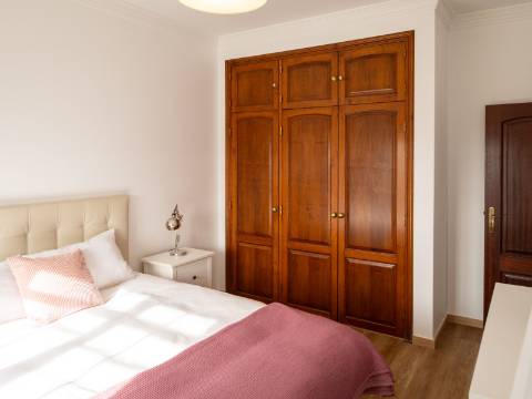 Moradia T6 | Jardim | Piscina | Lourinha