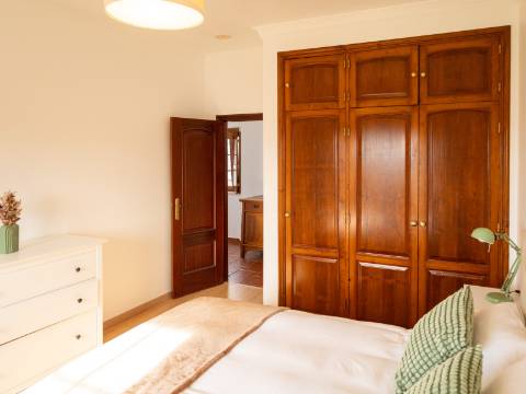 Moradia T6 | Jardim | Piscina | Lourinha