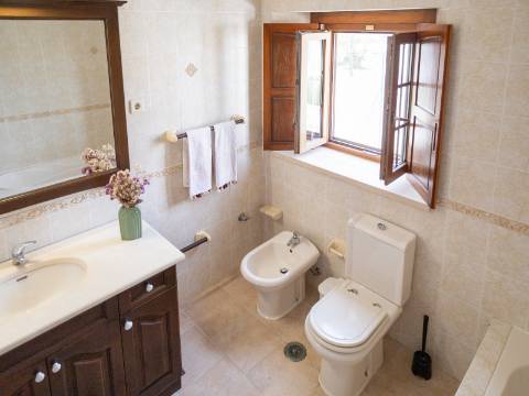 Moradia T6 | Jardim | Piscina | Lourinha