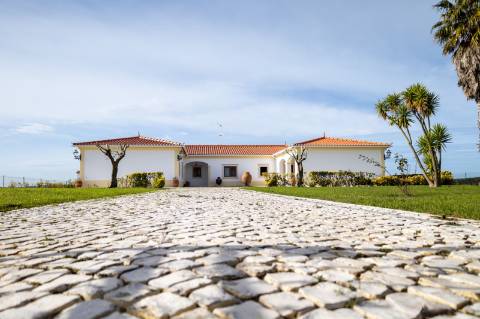 Moradia T6 | Jardim | Piscina | Lourinha