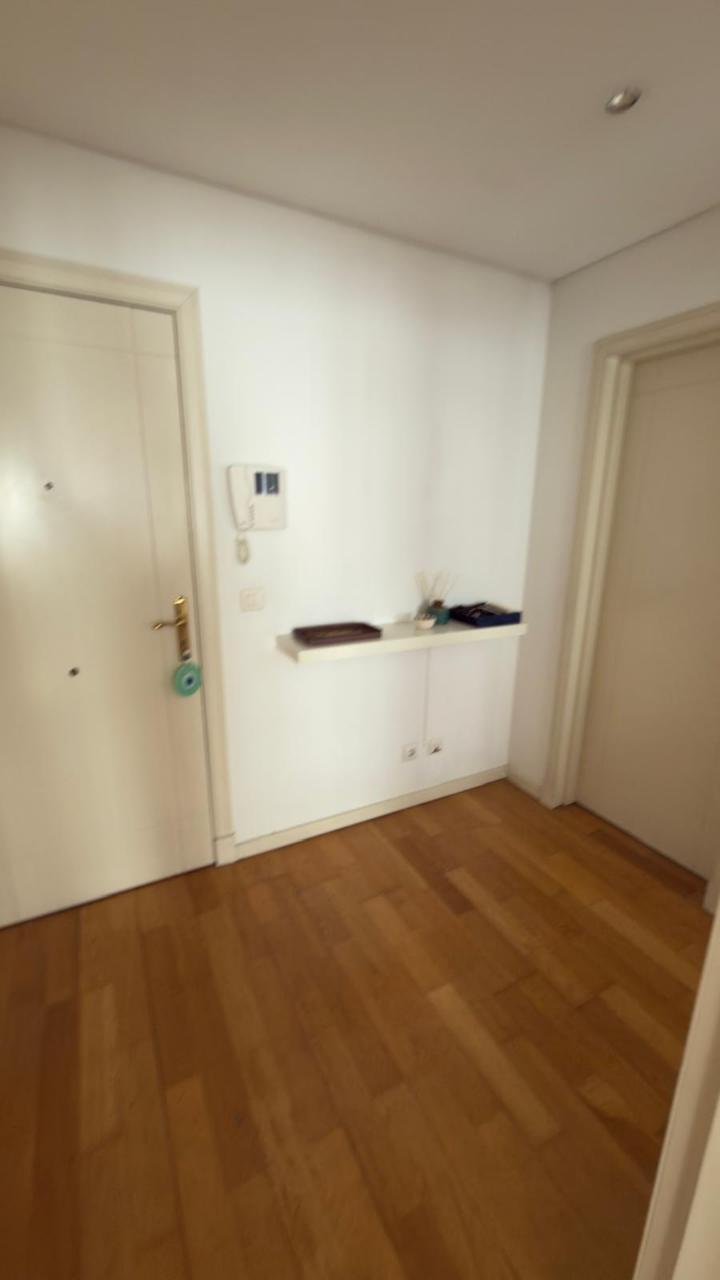 T2 com Garagem | Piscina e Jardim | Condomínio Fechado