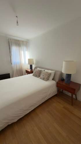 T2 com Garagem | Piscina e Jardim | Condomínio Fechado