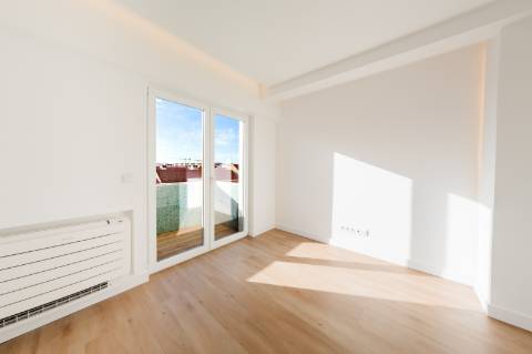 T3 Exclusivo | Totalmente Remodelado | Alvalade, Lisboa