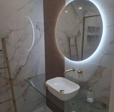 Apartamento T2+1 Totalmente Remodelado no Centro da Amadora