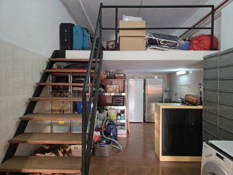 Apartamento T4 Duplex | Terraço | Garagem | Setúbal