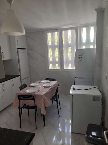 Arrendamento de Quarto na rua Adelaide Cabete