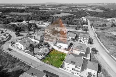 LOTE DE TERRENO PARA CONSTRUÇÃO - SANTARÉM