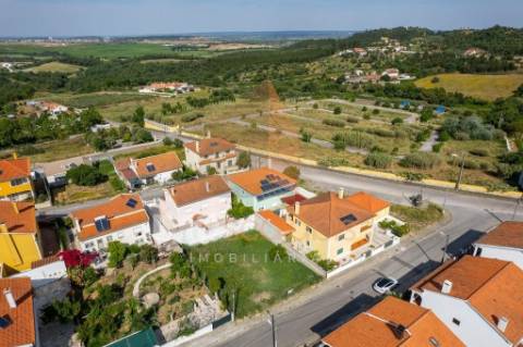 LOTE DE TERRENO PARA CONSTRUÇÃO - SANTARÉM