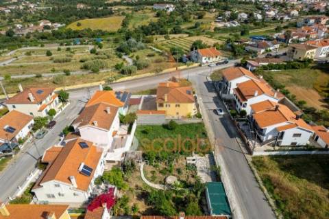 LOTE DE TERRENO PARA CONSTRUÇÃO - SANTARÉM
