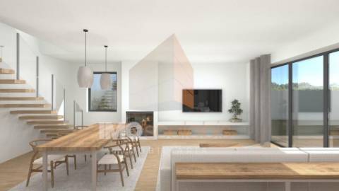 Moradia T4 com Piscina, Almeirim