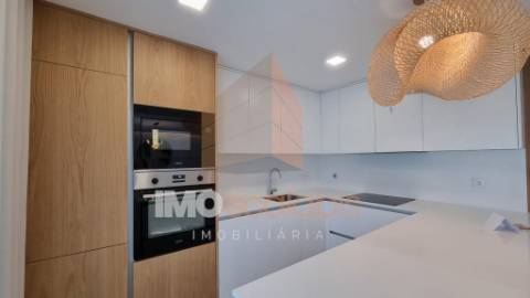 Apartamento T3 C/Varanda  Novo – Centro