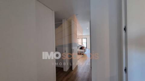 Apartamento T3 C/Varanda  Novo – Centro
