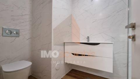 Apartamento T3 C/Varanda  Novo – Centro