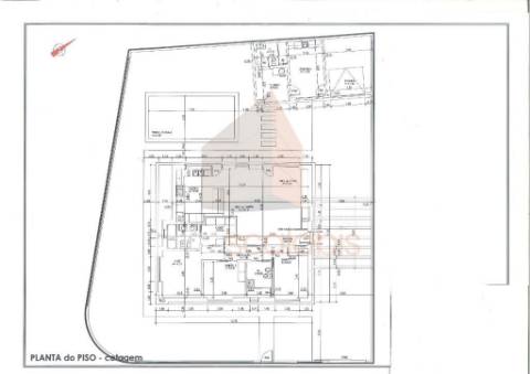Terreno Urbano com Projeto Aprovado – Excelente Localização