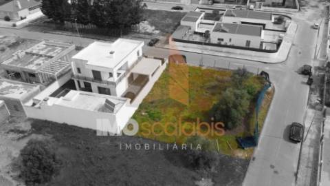 Terreno Urbano com Projeto Aprovado – Excelente Localização