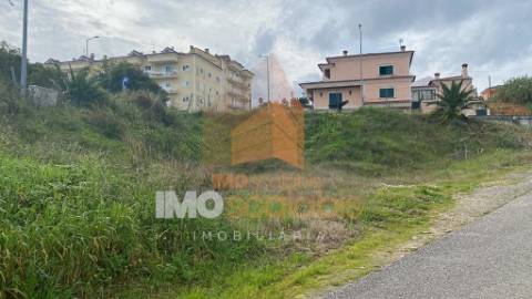 Excelente Oportunidade de Investimento - Terreno Urbano em Localização Privilegiada em Santarém