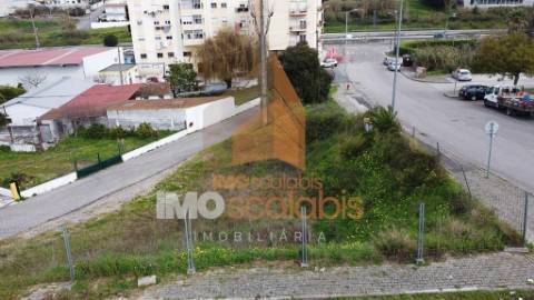 Excelente Oportunidade de Investimento - Terreno Urbano em Localização Privilegiada em Santarém