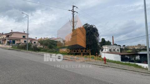 Excelente Oportunidade de Investimento - Terreno Urbano em Localização Privilegiada em Santarém