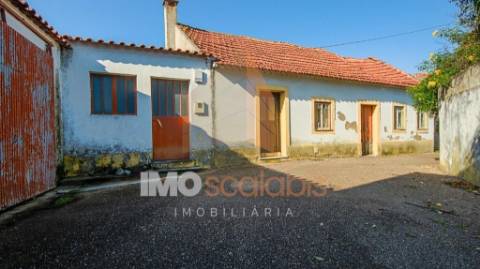 Excelente Oportunidade em Tremês - Conjunto de 2 Moradias + Terreno Urbano 