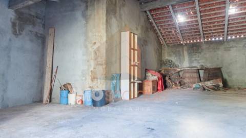 Excelente Oportunidade em Tremês - Conjunto de 2 Moradias + Terreno Urbano 