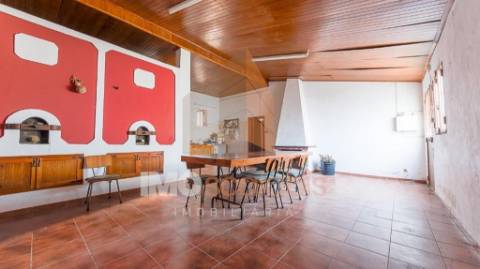 Excelente Oportunidade em Tremês - Conjunto de 2 Moradias + Terreno Urbano 