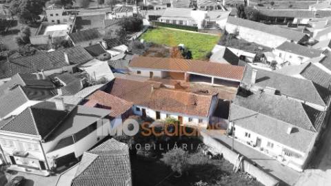 Excelente Oportunidade em Tremês - Conjunto de 2 Moradias + Terreno Urbano 