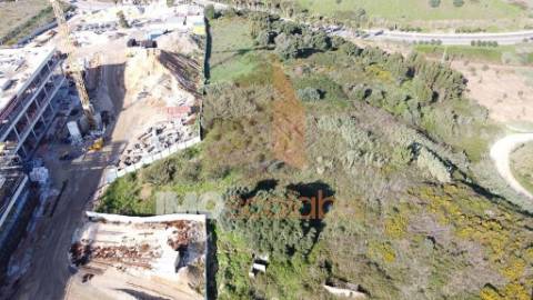 Terreno Urbano 1.000m² – Oportunidade de Investimento numa Zona em Pleno Crescimento