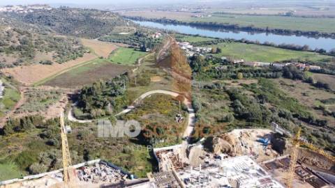 Terreno Urbano 1.000m² – Oportunidade de Investimento numa Zona em Pleno Crescimento