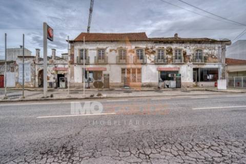 Prédio no centro da Chamusca